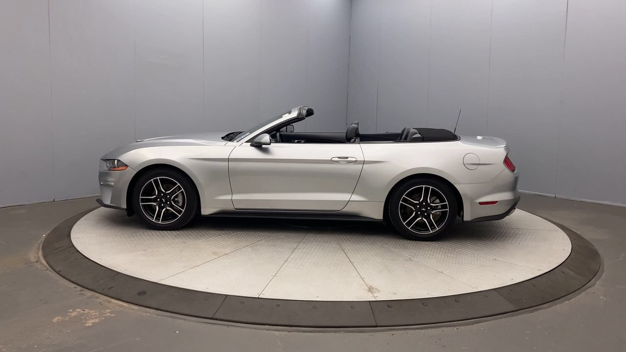 Used 2023 Ford Mustang Premium RWD image 2