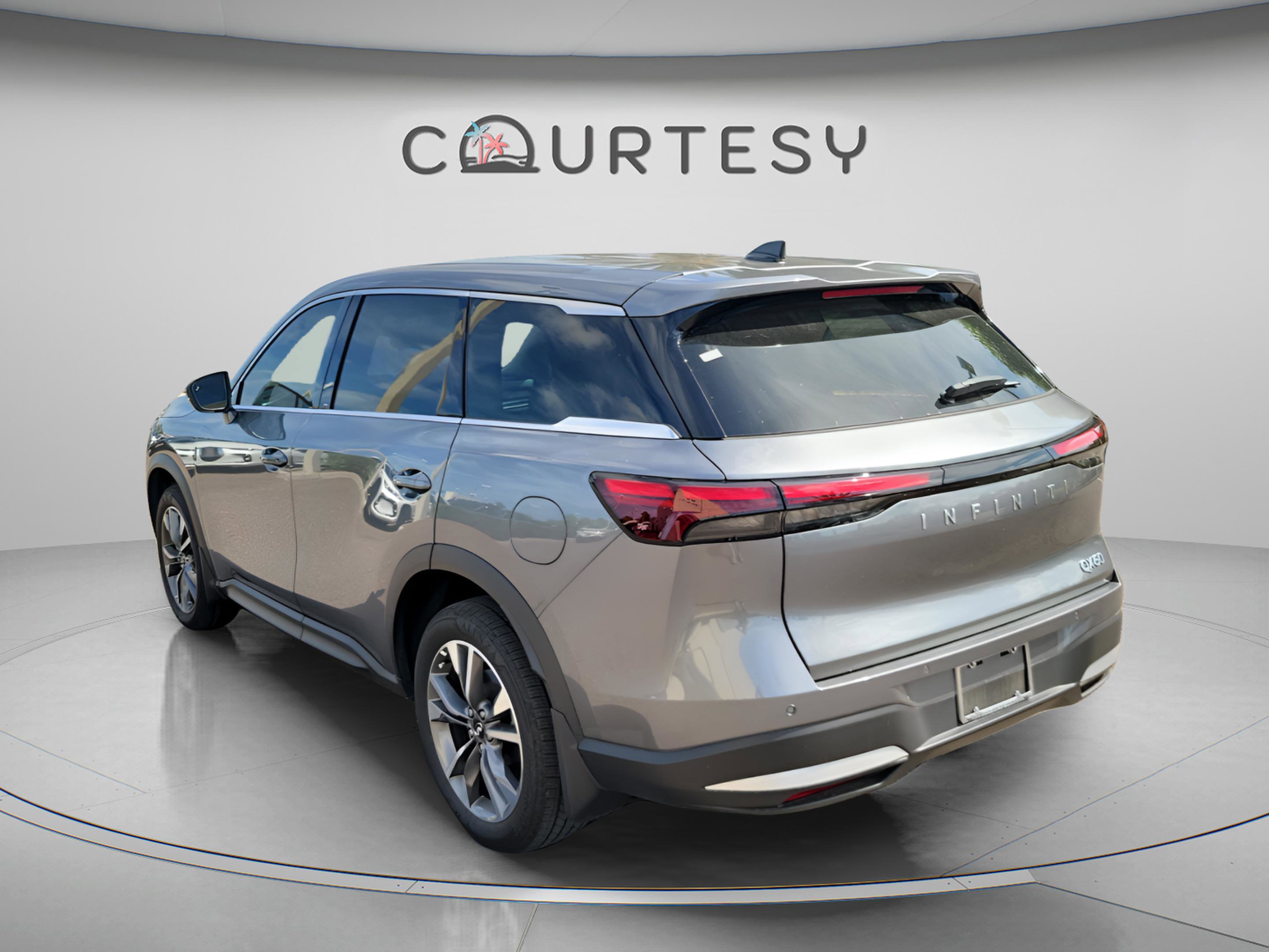 Certified 2026 INFINITI QX60 Pure image 2