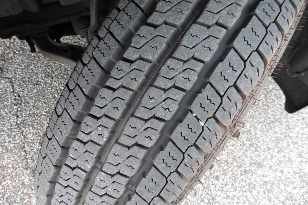 Used 2012 Mercedes-Benz Sprinter 3500 image 21