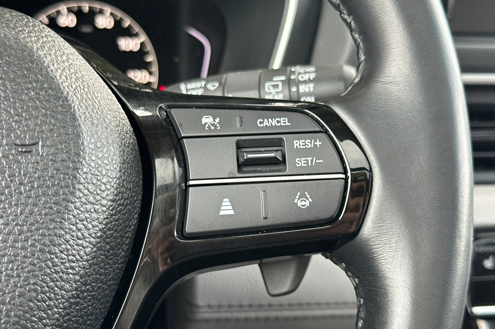 Used 2025 Honda Pilot Touring image 33