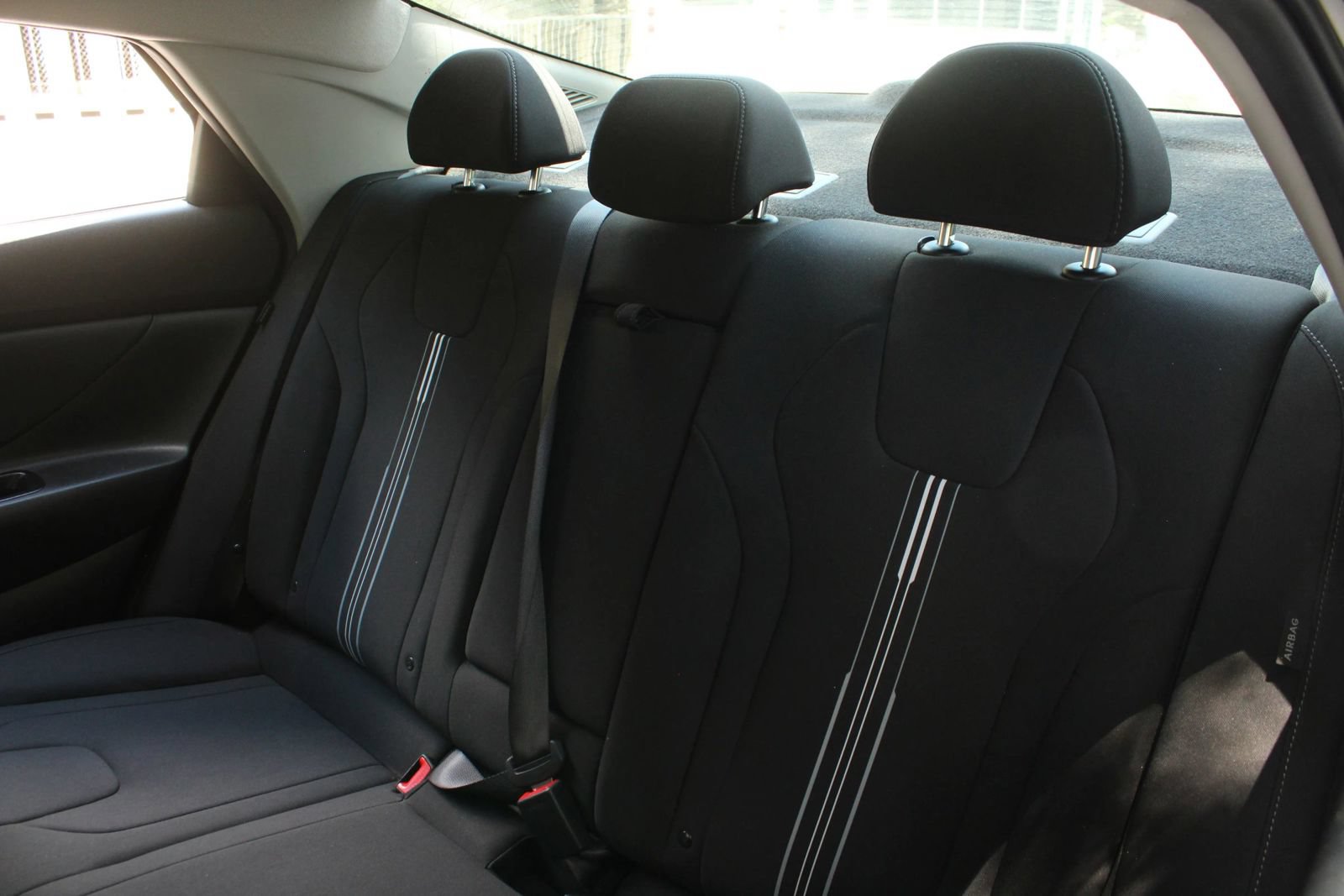 Used 2025 Hyundai Elantra SEL FWD image 18