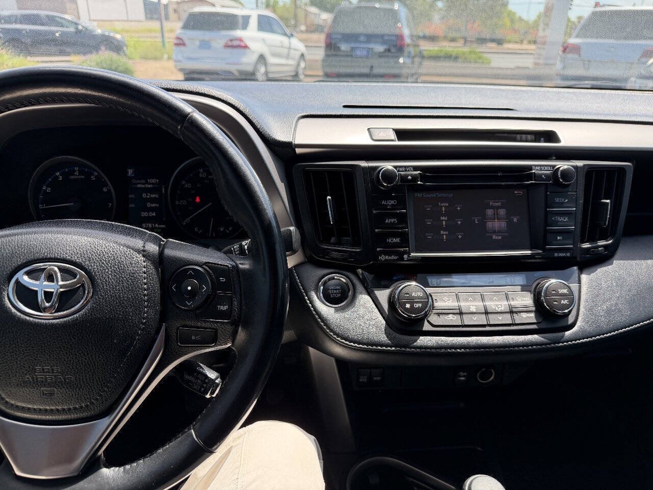 Used 2018 Toyota RAV4 XLE w/ Plus Extra Value Package FWD image 16