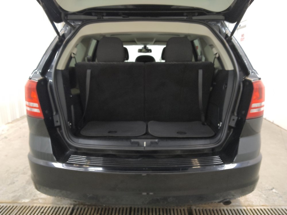 Used 2019 Dodge Journey SE FWD image 29