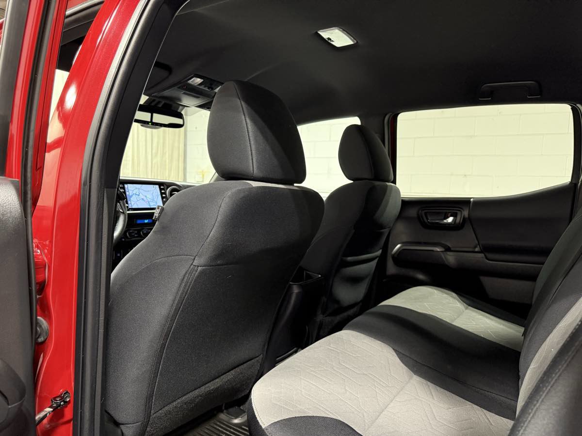 Used 2023 Toyota Tacoma TRD Sport image 16