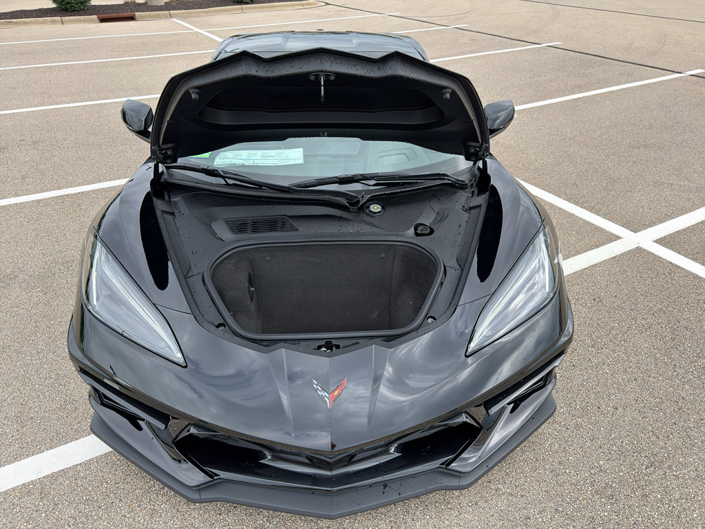New 2027 Chevrolet Corvette Stingray Coupe w/ Z51 Performance Package RWD image 9
