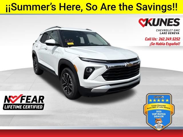 Used 2025 Chevrolet TrailBlazer LT FWD image 1