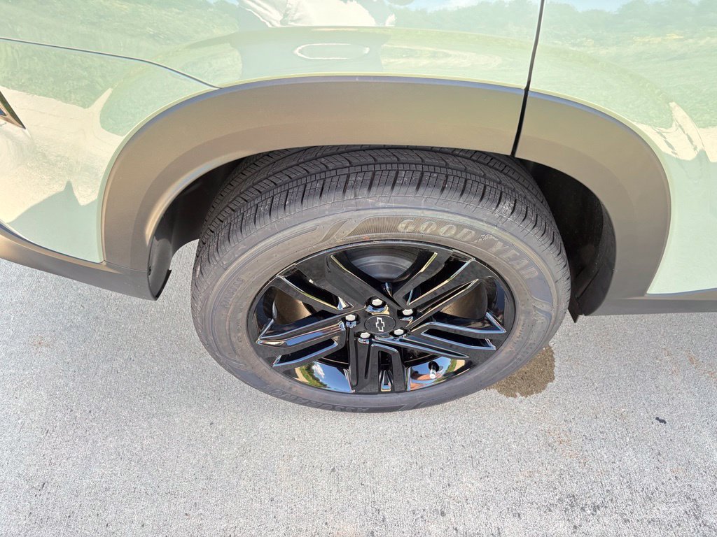 New 2026 Chevrolet Trax ACTIV w/ Sunroof Package FWD image 49