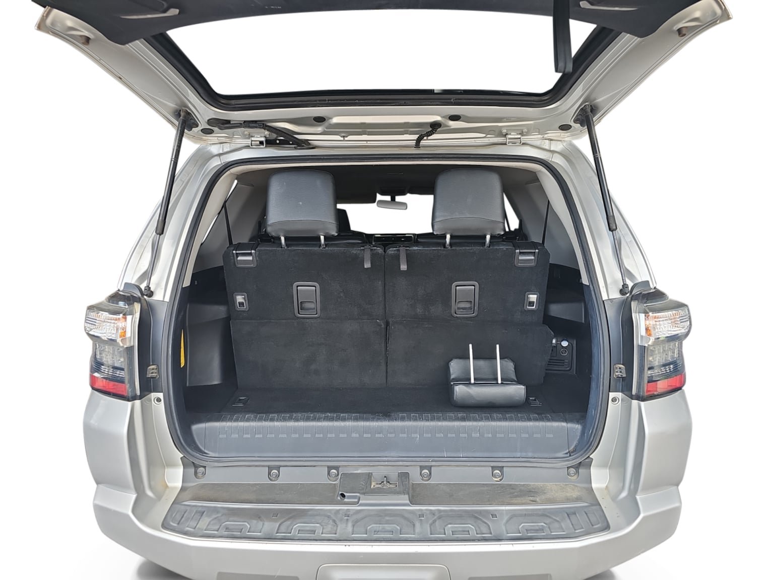 Used 2016 Toyota 4Runner SR5 AWD/4WD image 19