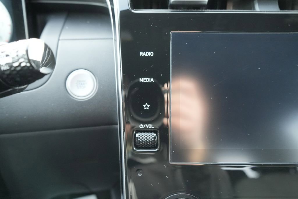 Certified 2022 Hyundai Santa Cruz SEL w/ Activity Package image 32