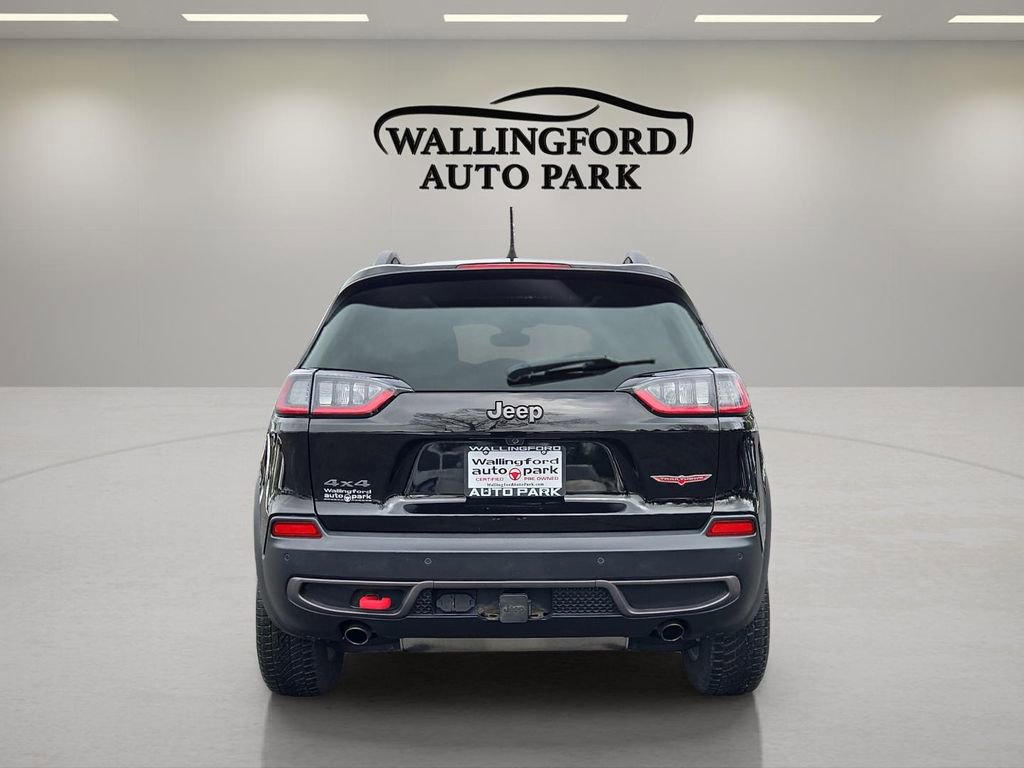 Used 2019 Jeep Cherokee Trailhawk AWD/4WD image 5