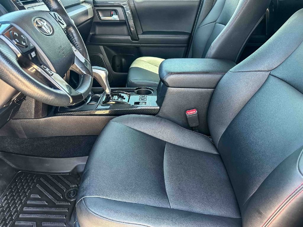 Used 2024 Toyota 4Runner TRD Off-Road Premium AWD/4WD image 13