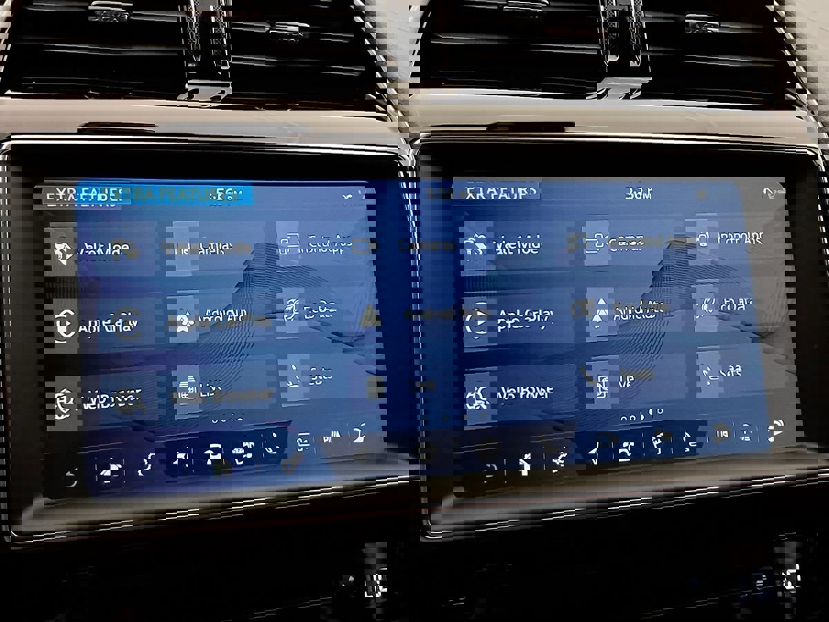 Used 2019 Jaguar F-PACE S image 27