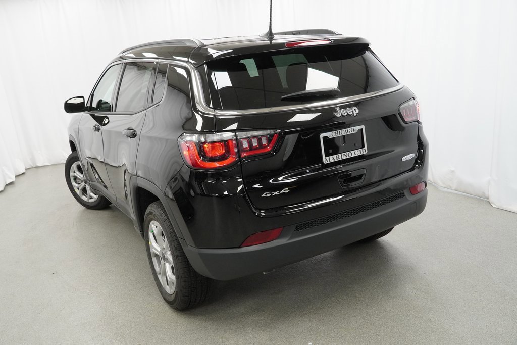 Certified 2025 Jeep Compass Latitude w/ Convenience Group image 12