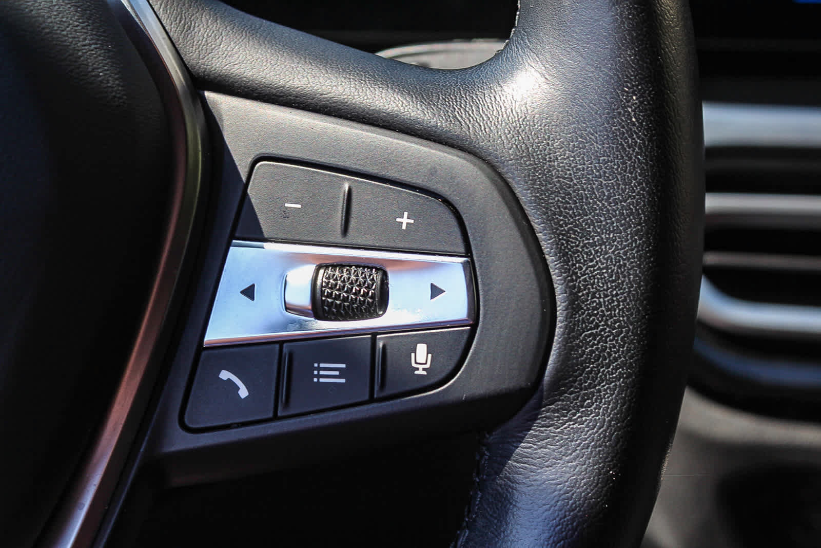 Used 2023 BMW i4 eDrive35 w/ Premium Package RWD image 23