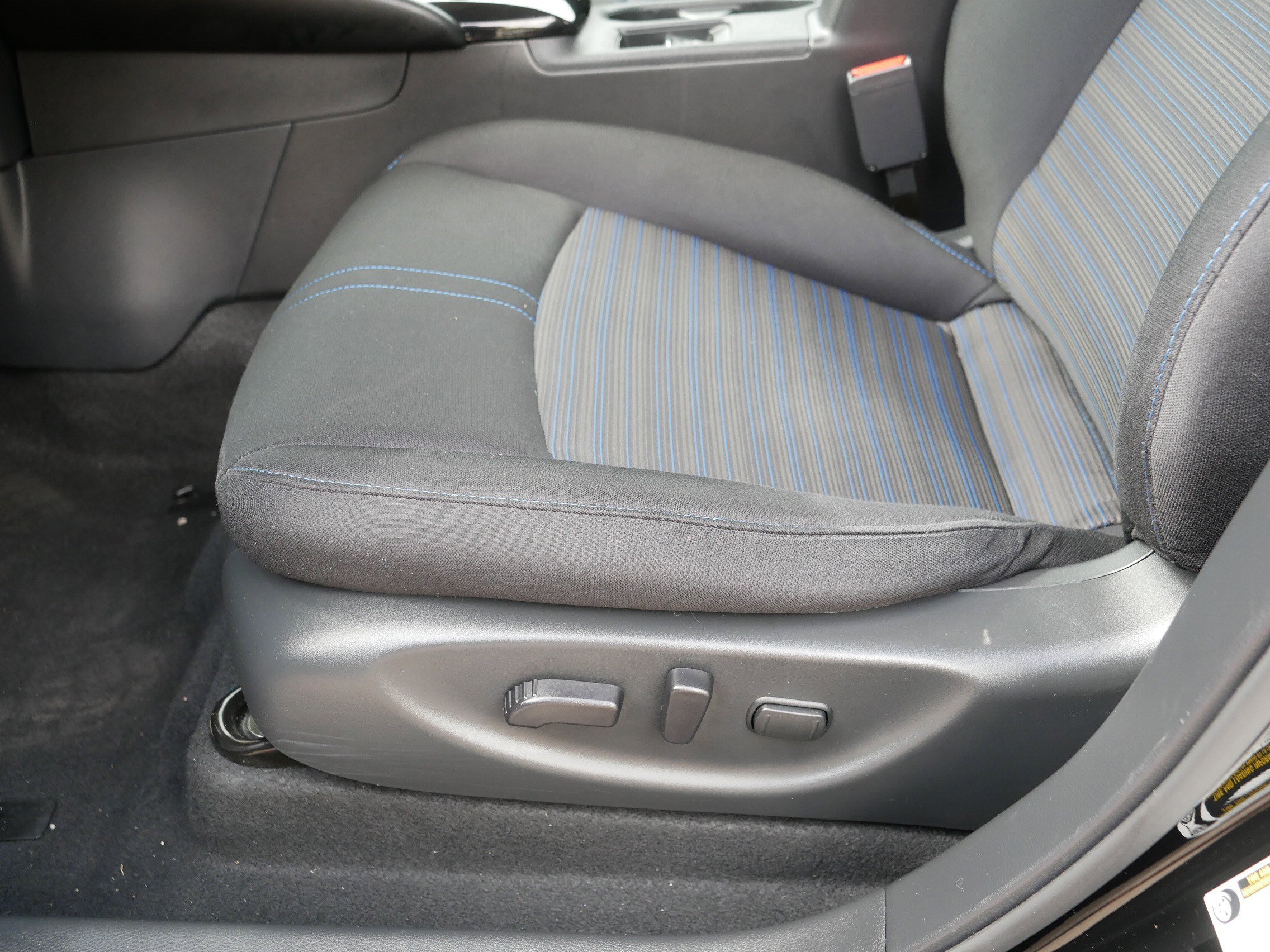 Certified 2023 Nissan Leaf SV Plus FWD image 20