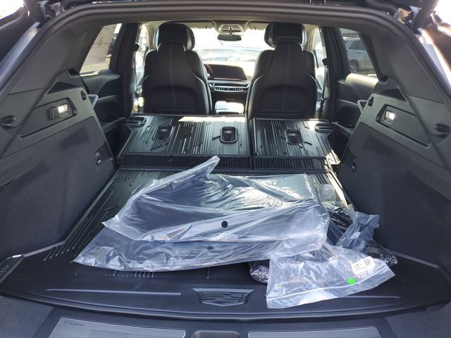 New 2026 Cadillac Lyriq Sport w/ LPO, Floor Liner Package AWD/4WD image 8