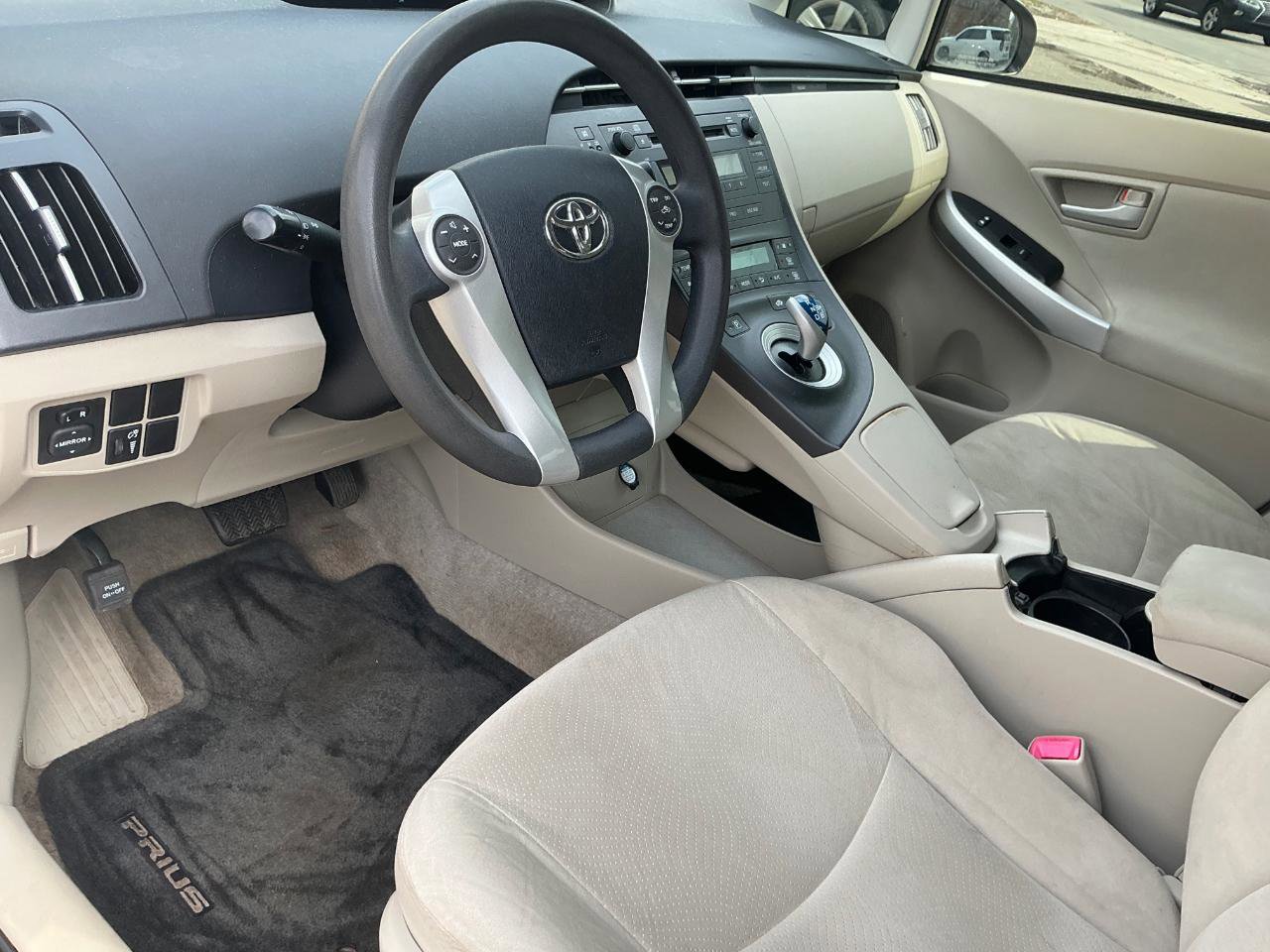 Used 2010 Toyota Prius Five image 14