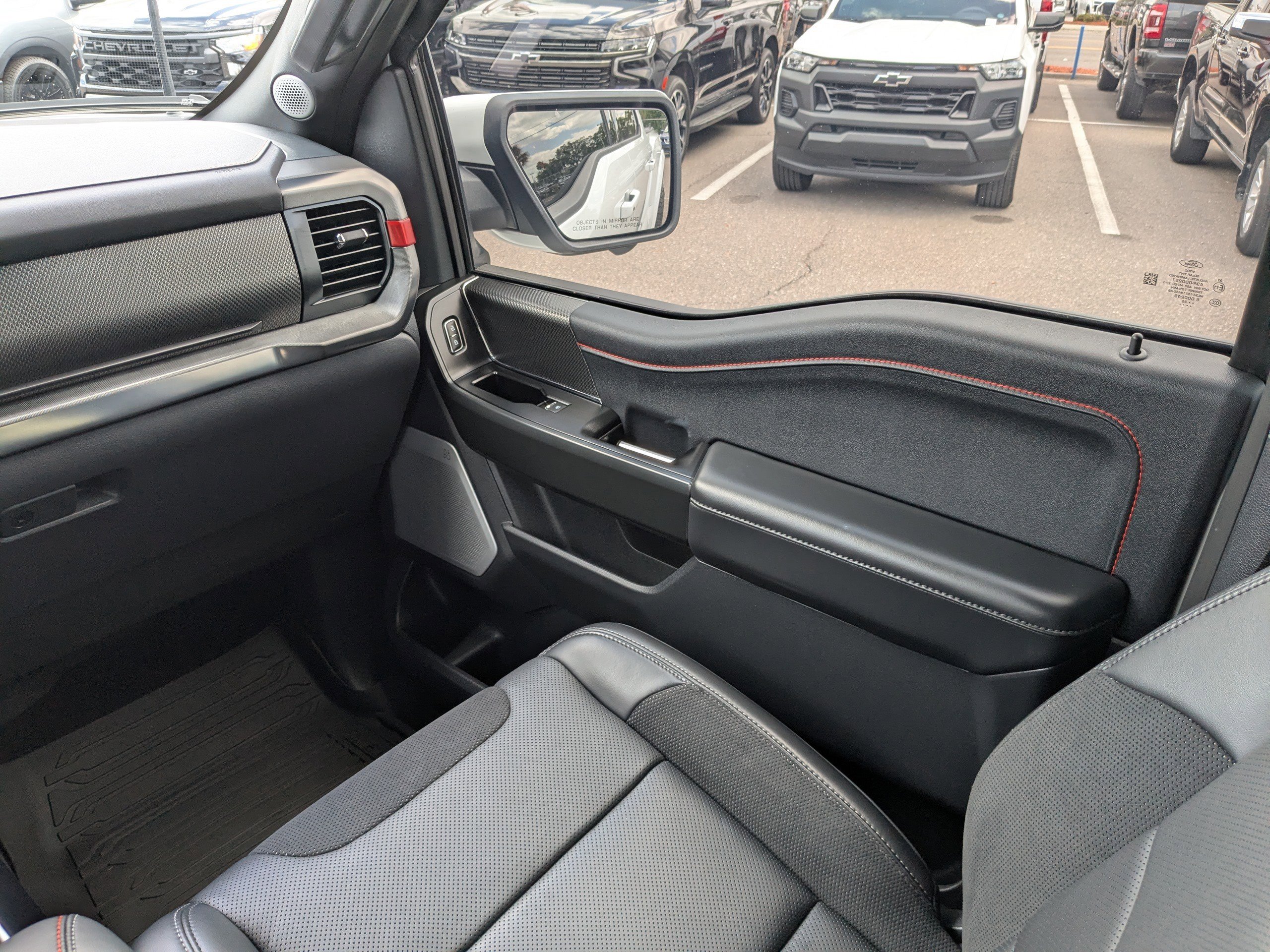 Used 2025 Ford F150 Raptor image 17