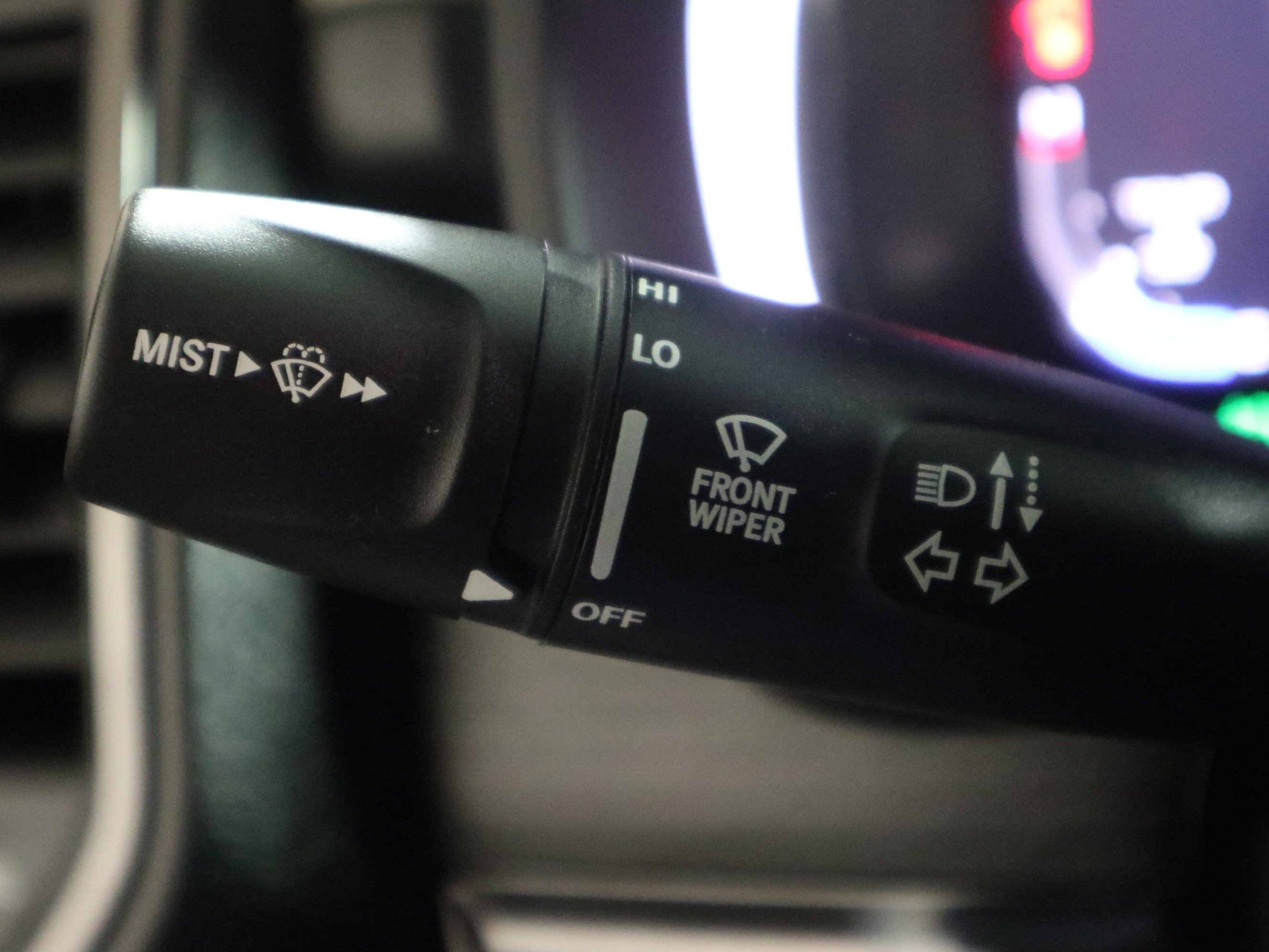 Used 2024 RAM 1500 Limited w/ Body Color Bumper Group image 27