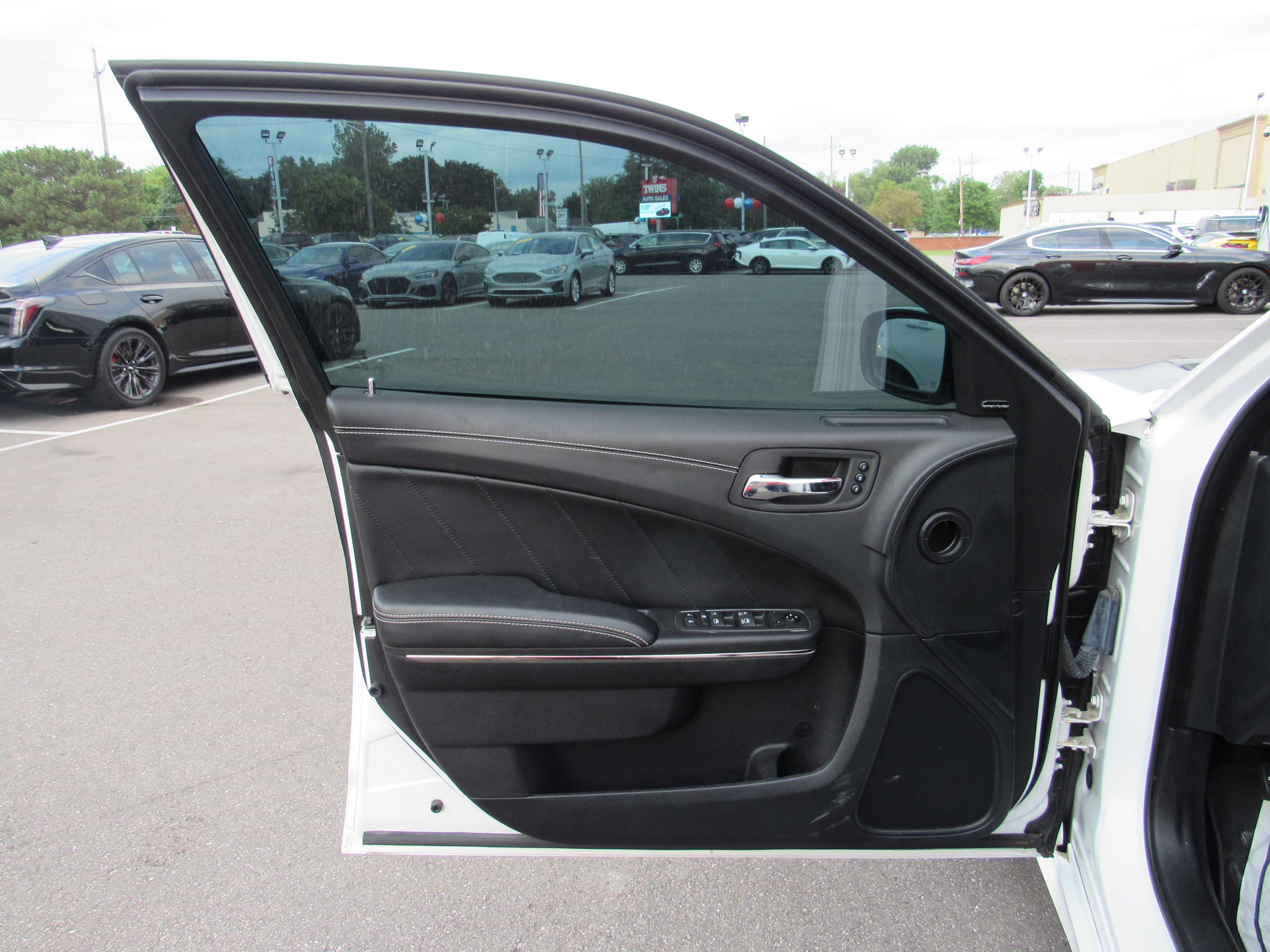 Used 2021 Dodge Charger SRT Hellcat RWD image 8