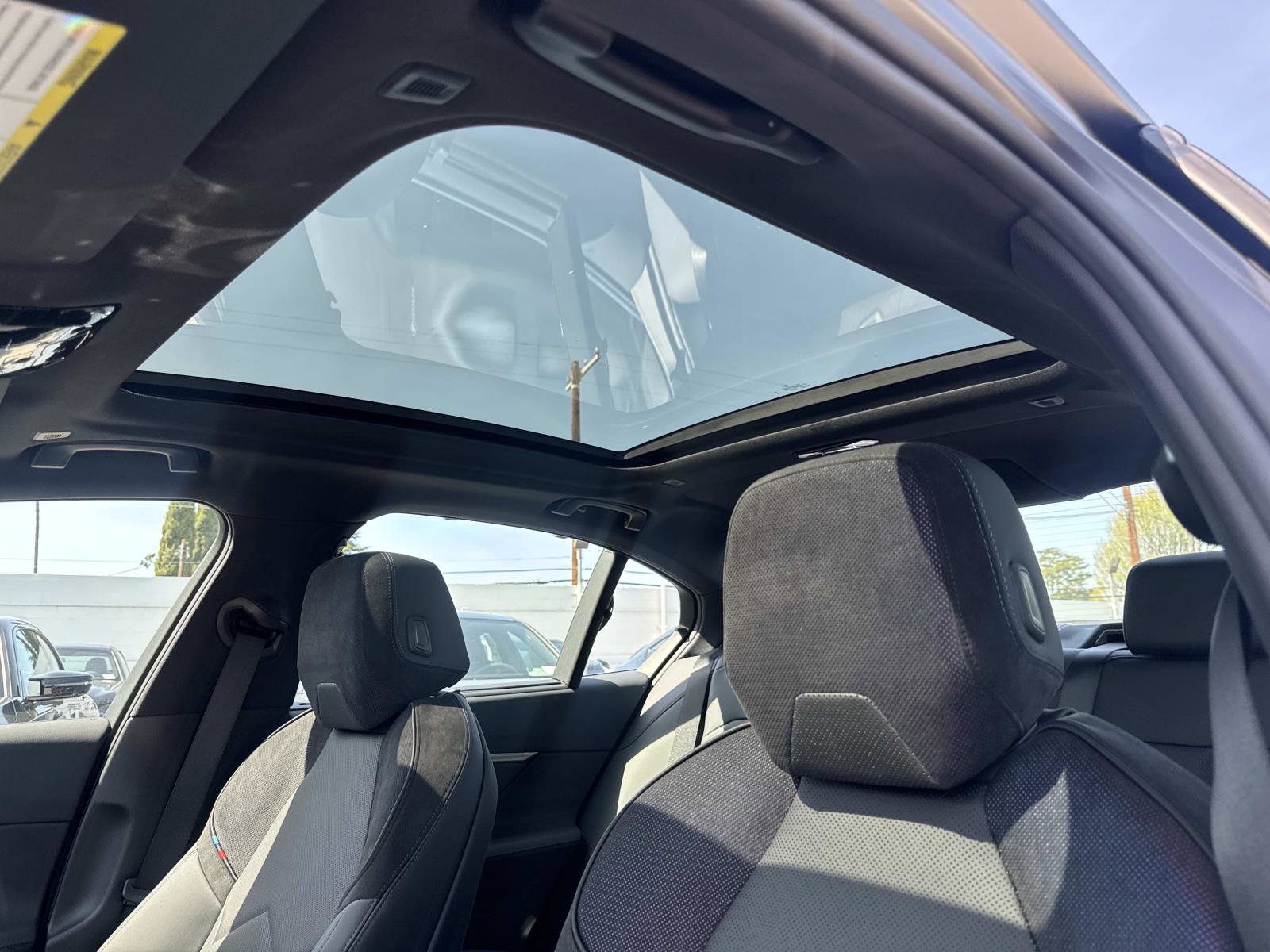 New 2026 BMW 540i xDrive 540i xDrive Sedan AWD w/ Executive Package image 17