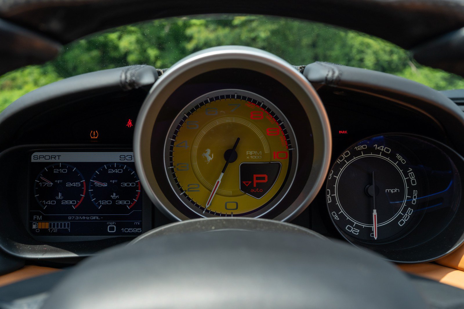 Used 2018 Ferrari California T RWD image 36