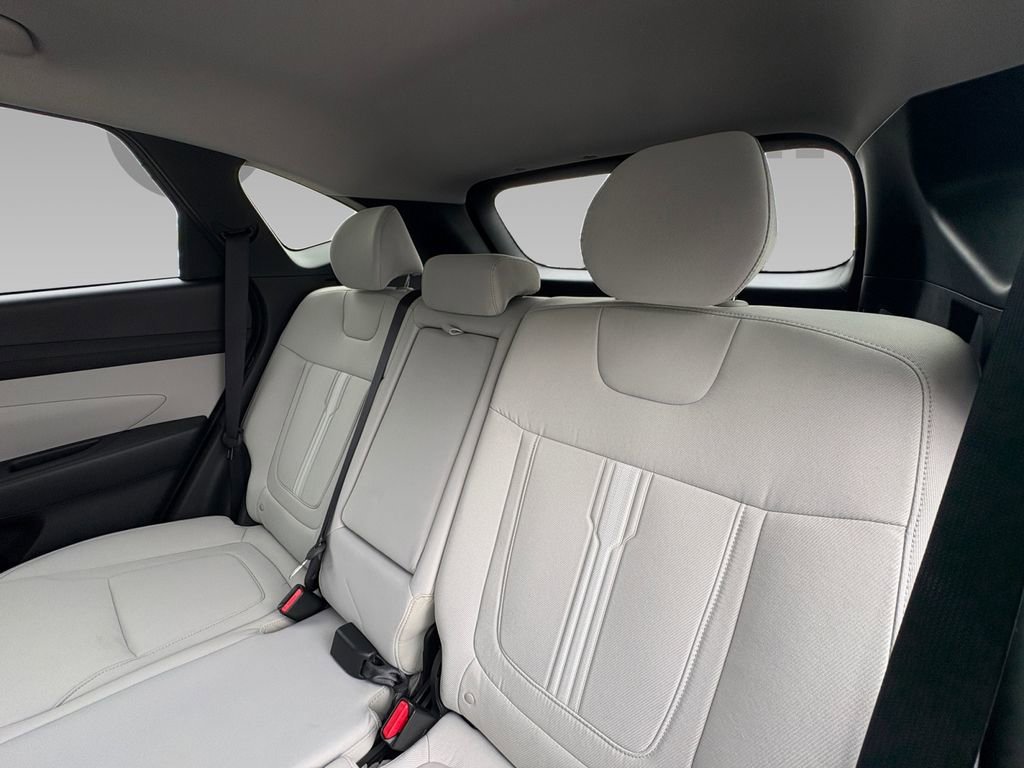 Used 2025 Hyundai Tucson SEL image 4