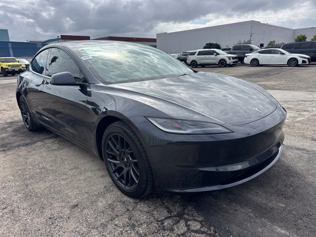 Used 2025 Tesla Model 3 Long Range RWD image 3