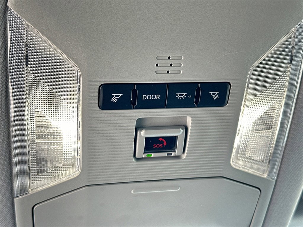 Used 2025 Toyota RAV4 LE image 25