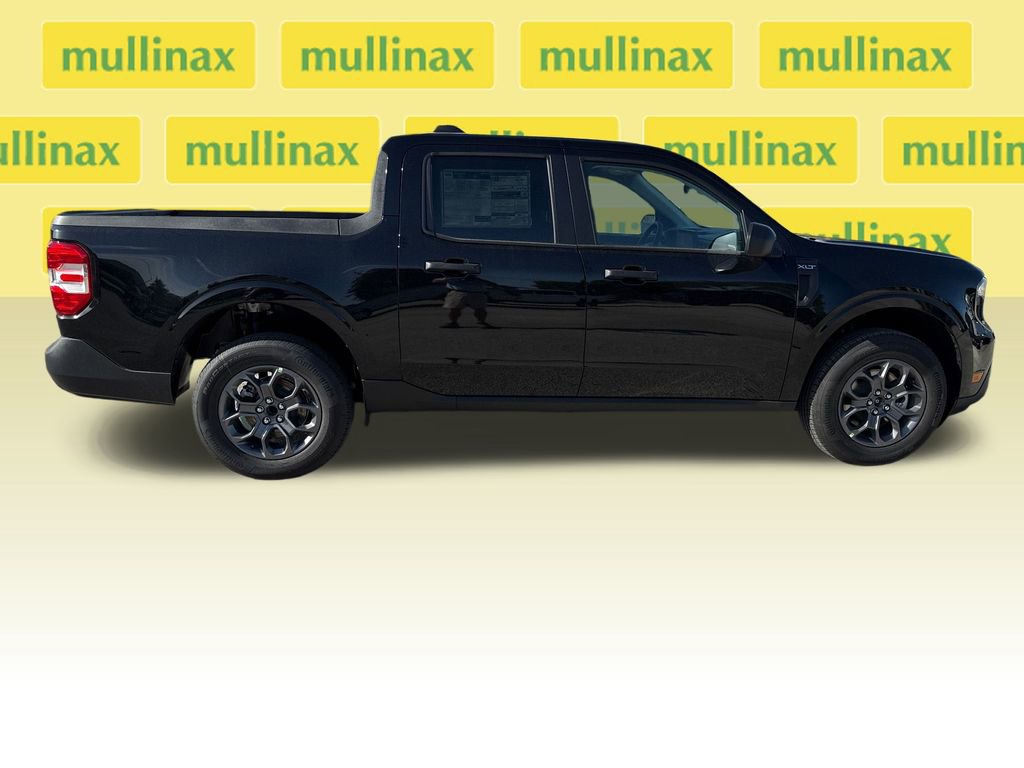 New 2025 Ford Maverick XLT image 13