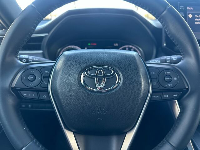 Used 2021 Toyota Venza XLE w/ Carpet Mat Package (TMS) image 27