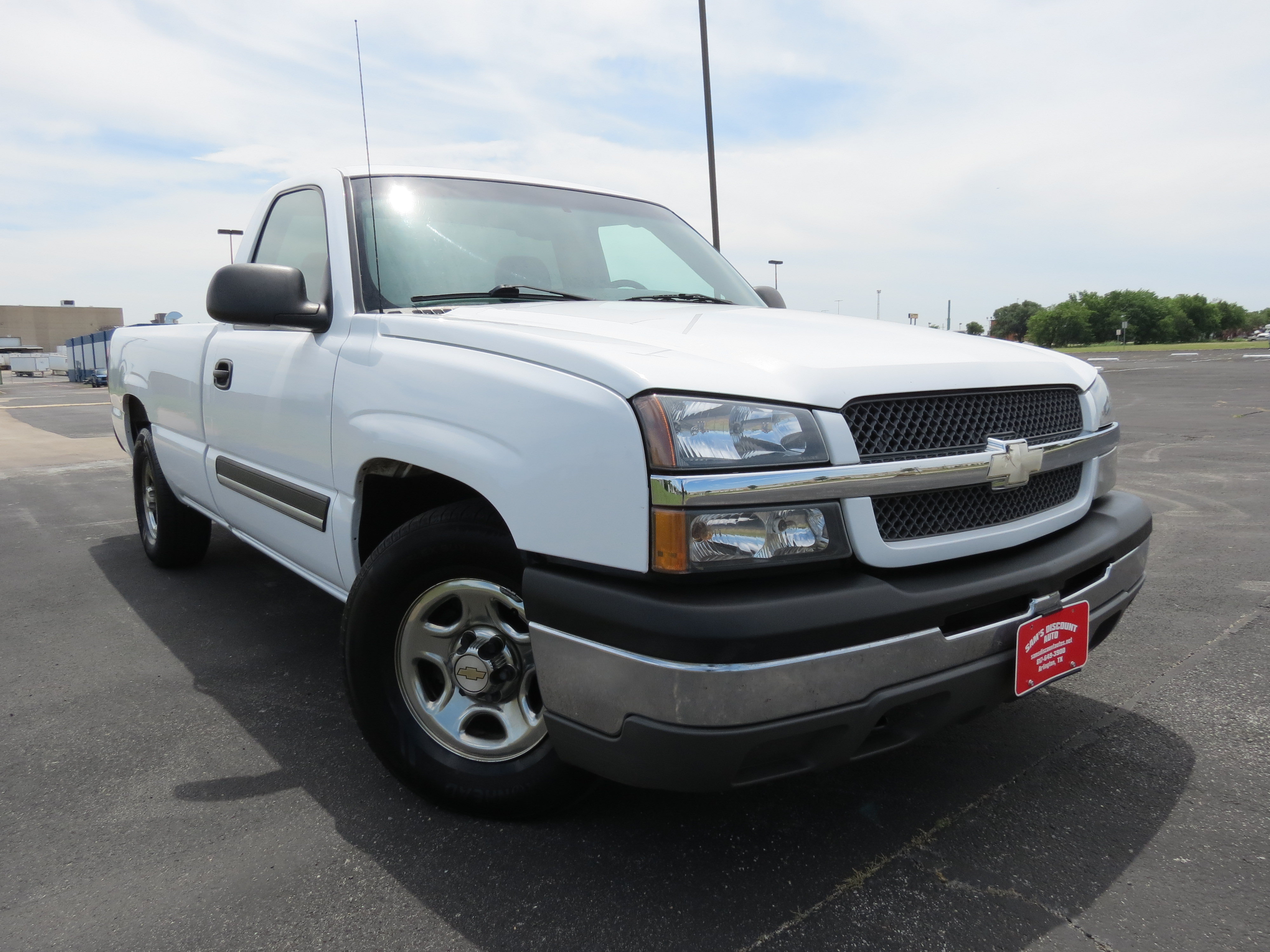 Used 2003 Chevrolet Silverado 1500 2WD Regular Cab w/ Exterior Appearance Package image 2