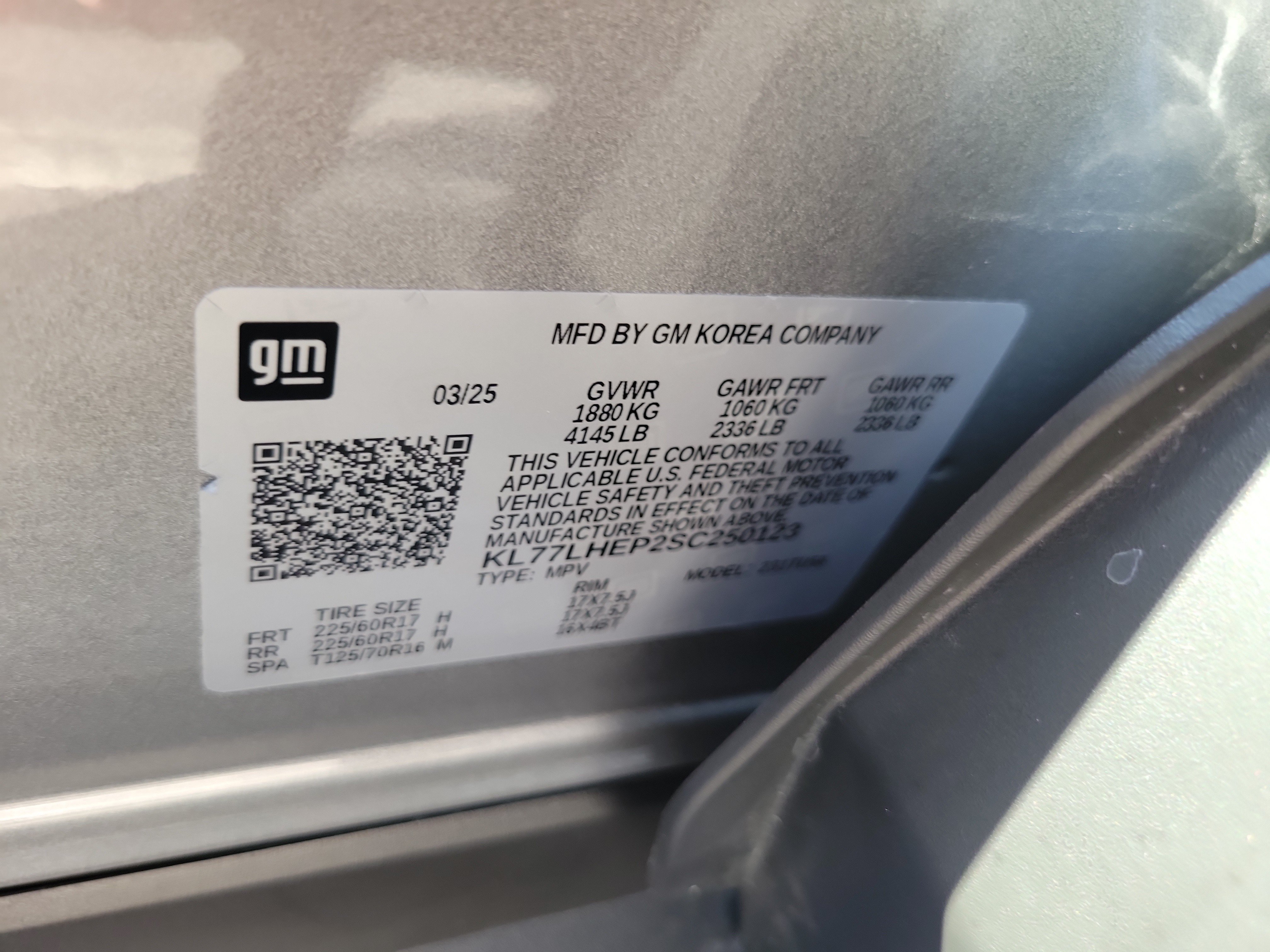Used 2025 Chevrolet Trax LT w/ Driver Confidence Package FWD image 29