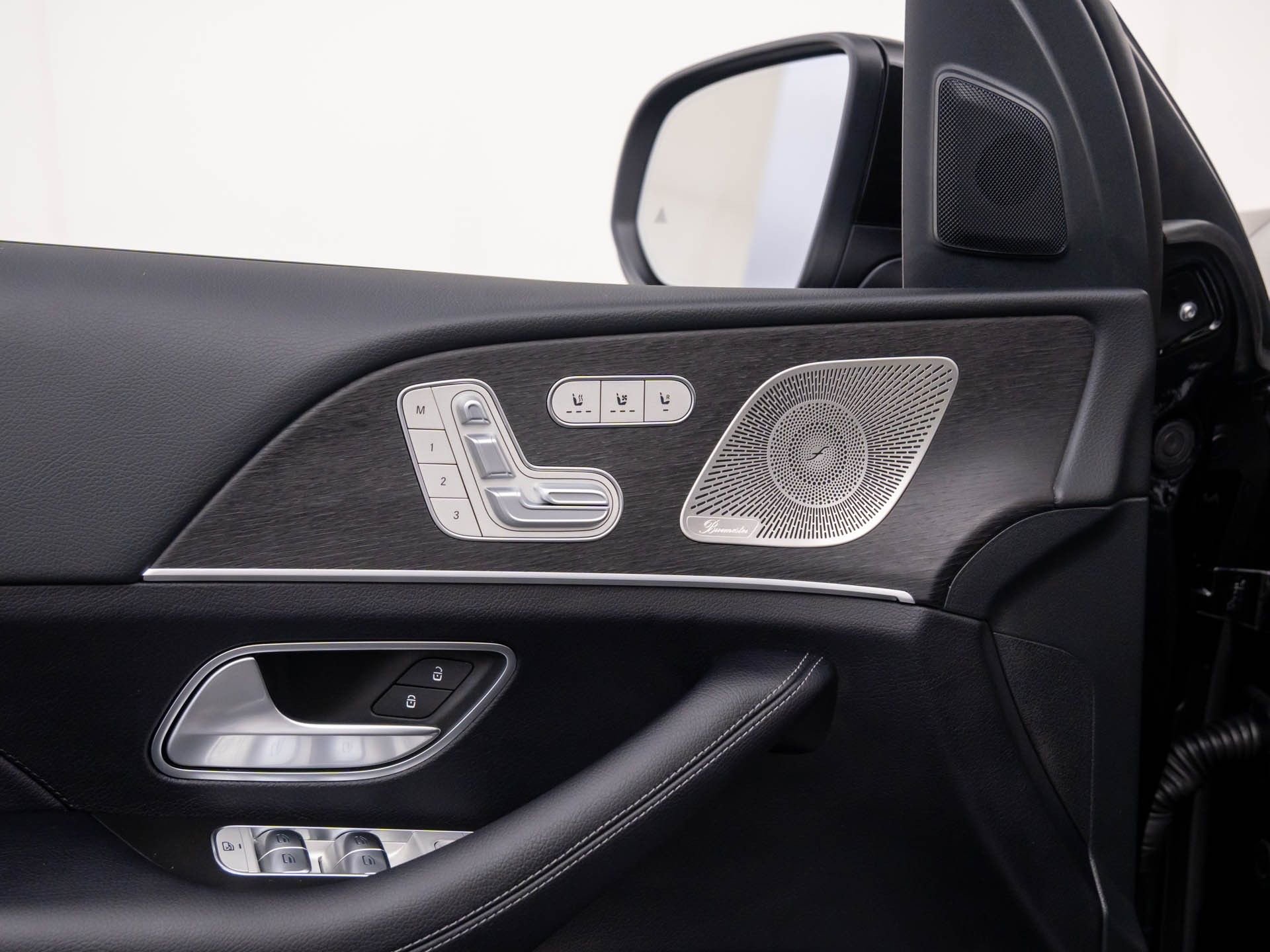 New 2026 Mercedes-Benz GLS 580 4MATIC image 15