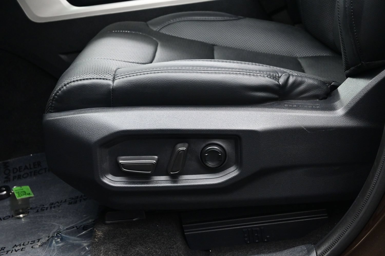 Used 2023 Toyota Tundra Limited AWD/4WD image 11