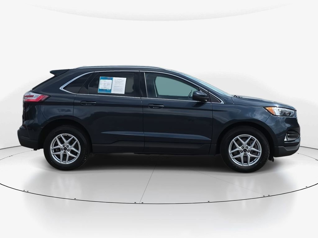 Used 2023 Ford Edge SEL w/ Convenience Package image 4