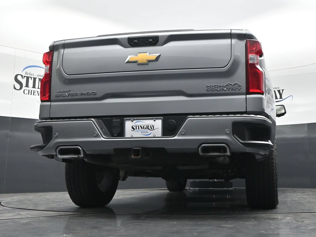 Certified 2024 Chevrolet Silverado 1500 High Country w/ Technology Package AWD/4WD image 34
