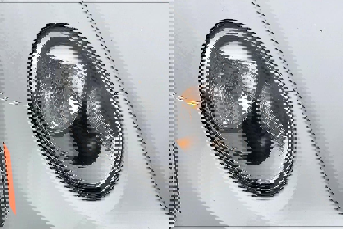 Used 2018 Volkswagen Beetle S image 24