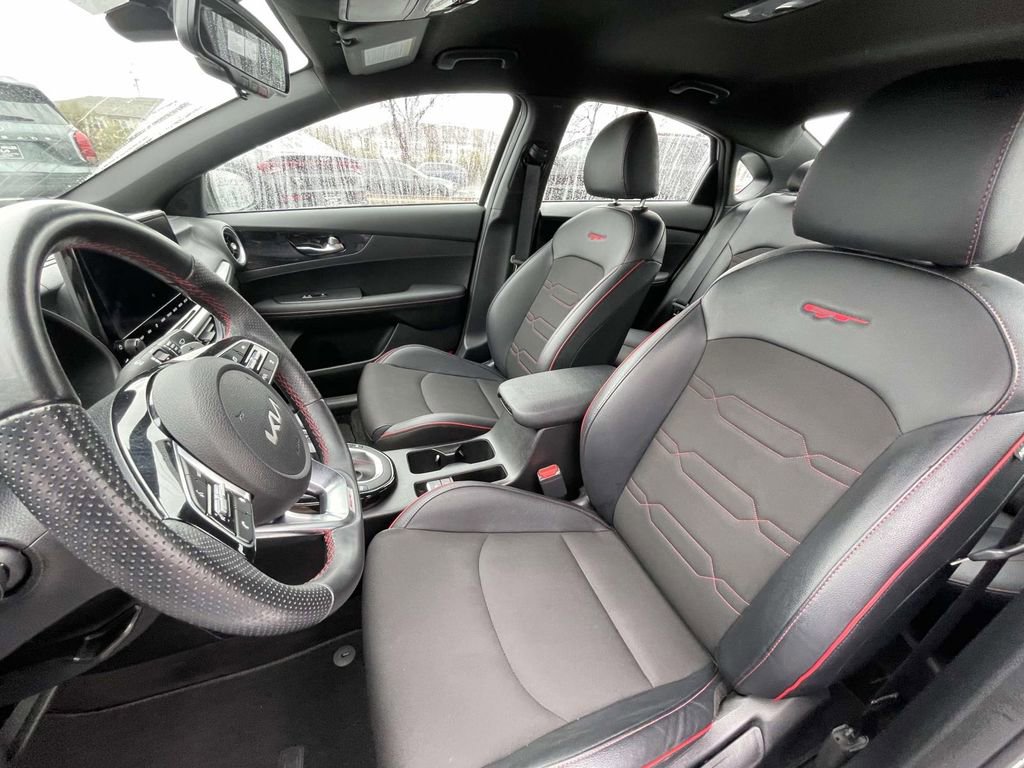 Used 2023 Kia Forte GT image 27