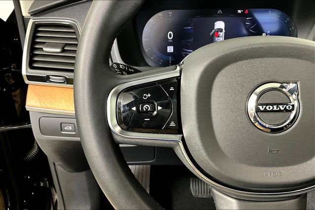 Used 2024 Volvo XC90 B5 Plus image 18