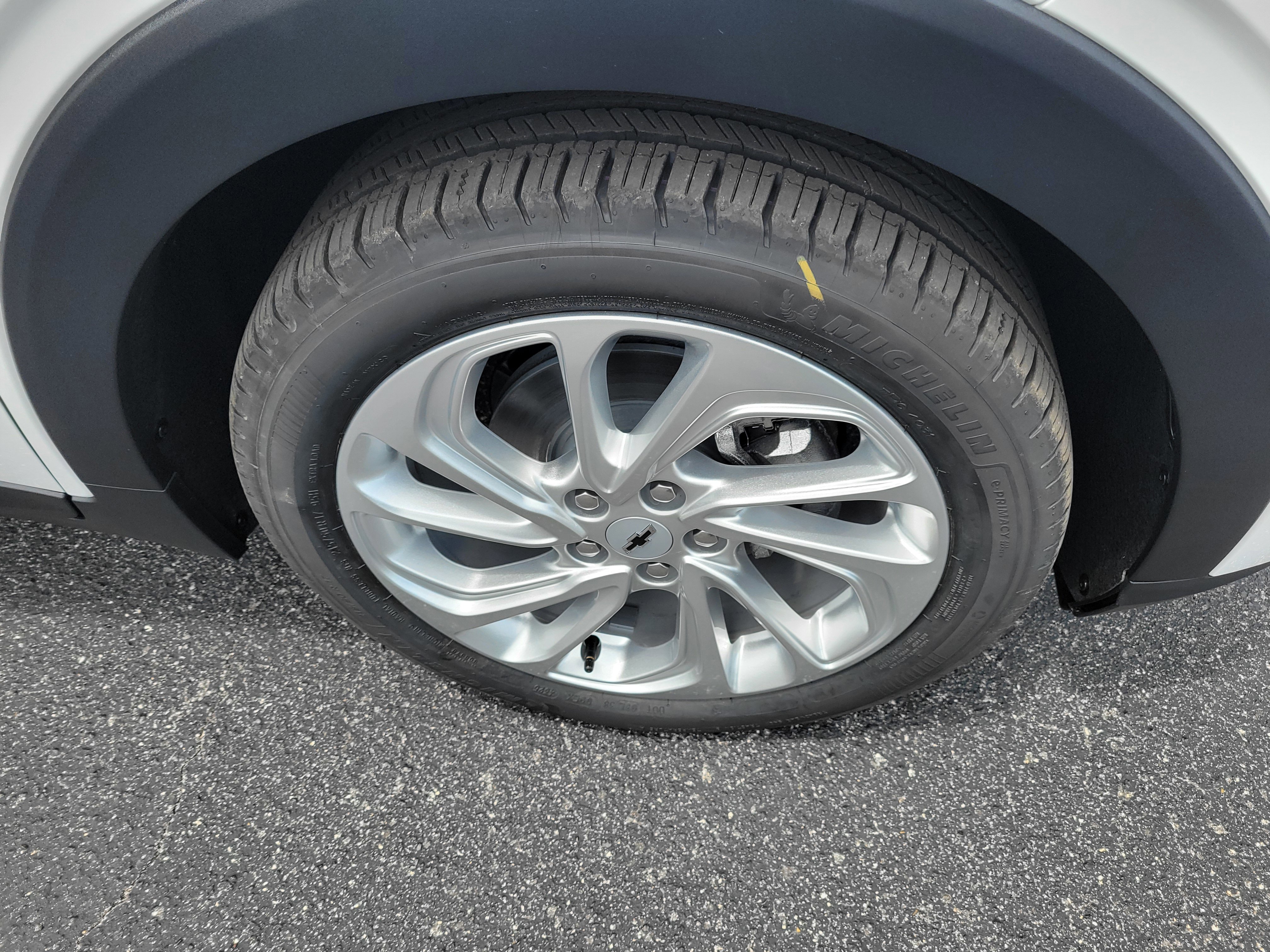 New 2027 Chevrolet Bolt LT FWD image 34