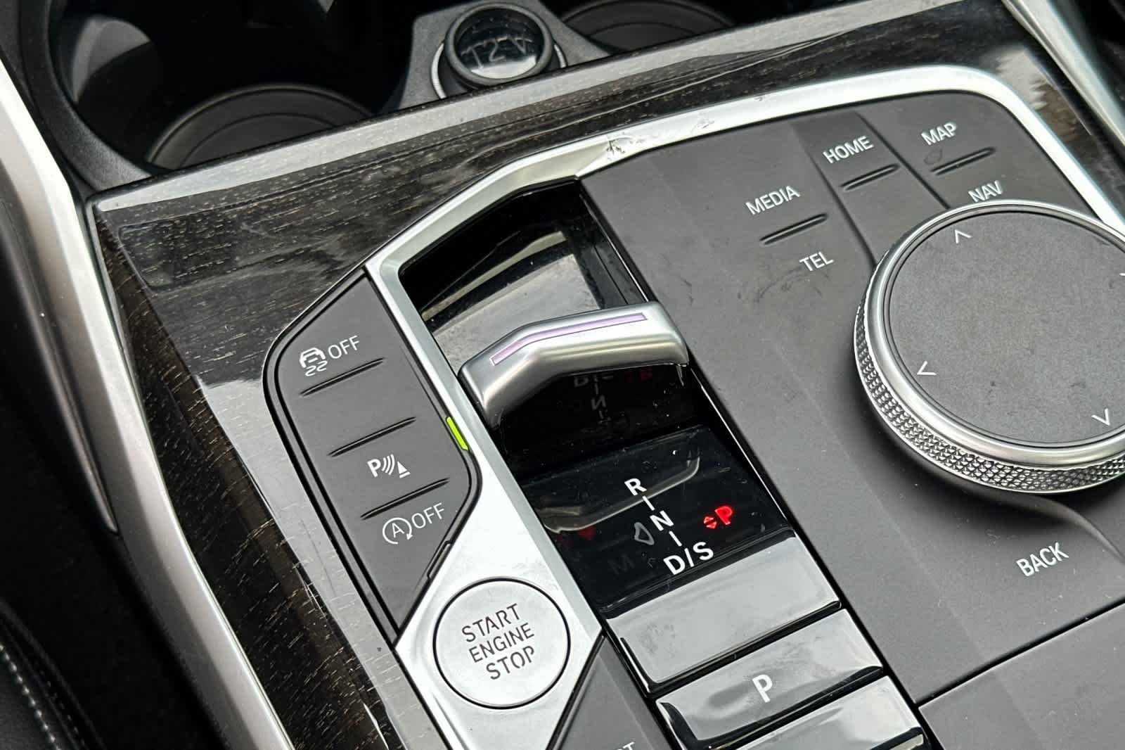 Used 2024 BMW 330i Sedan w/ Convenience Package image 22