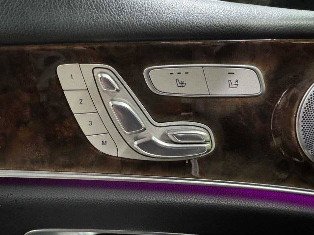 Used 2017 Mercedes-Benz E 400 4MATIC Wagon image 27