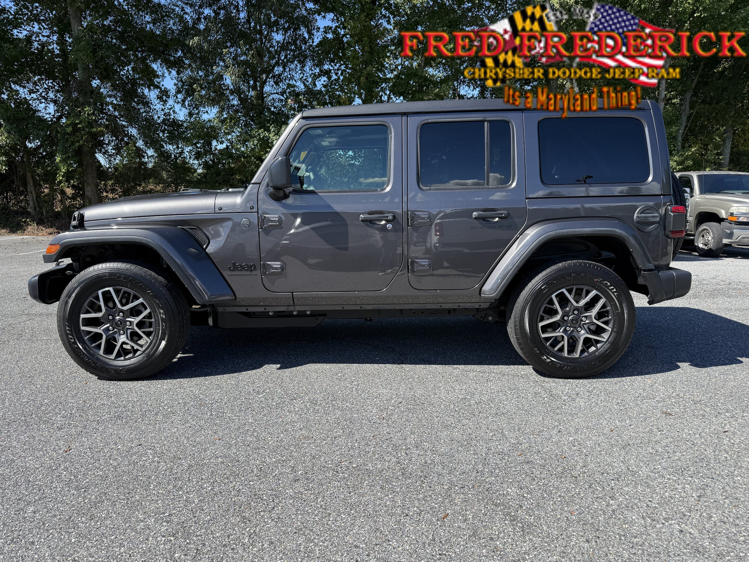 Used 2026 Jeep Wrangler Unlimited Sahara AWD/4WD image 4