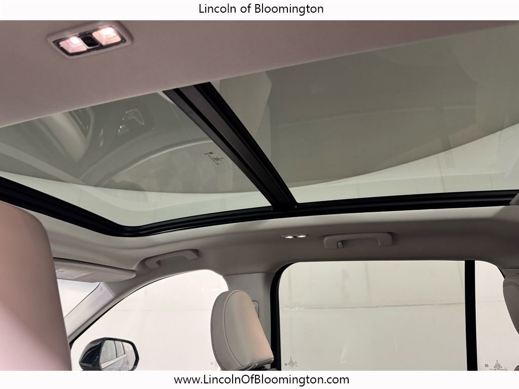 Used 2025 Lincoln Aviator AWD w/ Equipment Group 101A image 55