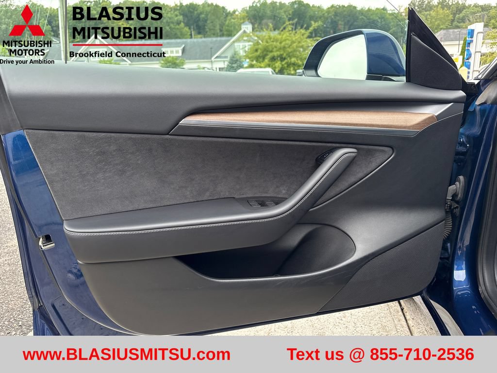 Used 2022 Tesla Model 3 Long Range AWD/4WD image 16