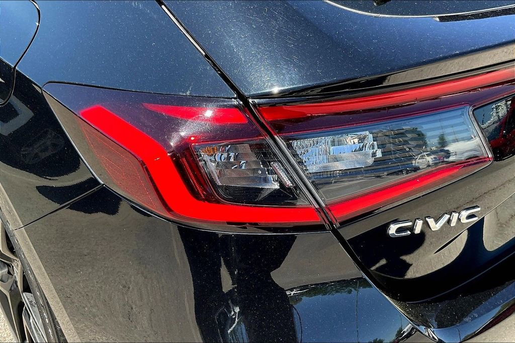 Used 2023 Honda Civic Sport image 39