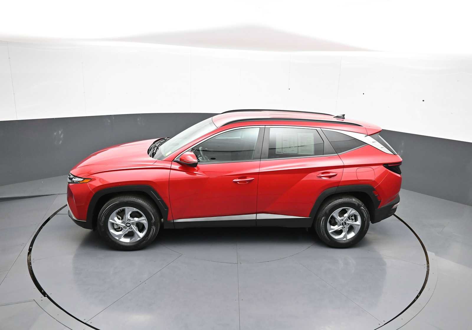 Certified 2023 Hyundai Tucson SEL AWD/4WD image 40