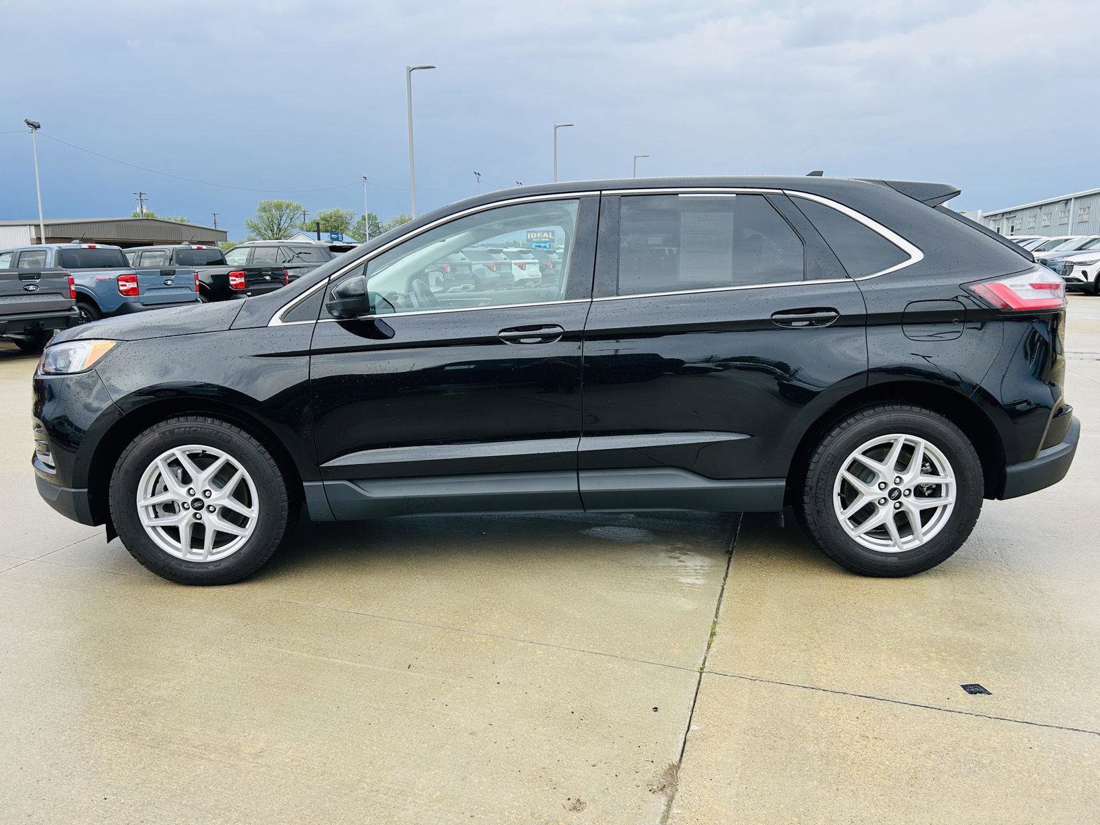 Used 2024 Ford Edge SEL w/ Convenience Package AWD/4WD image 36