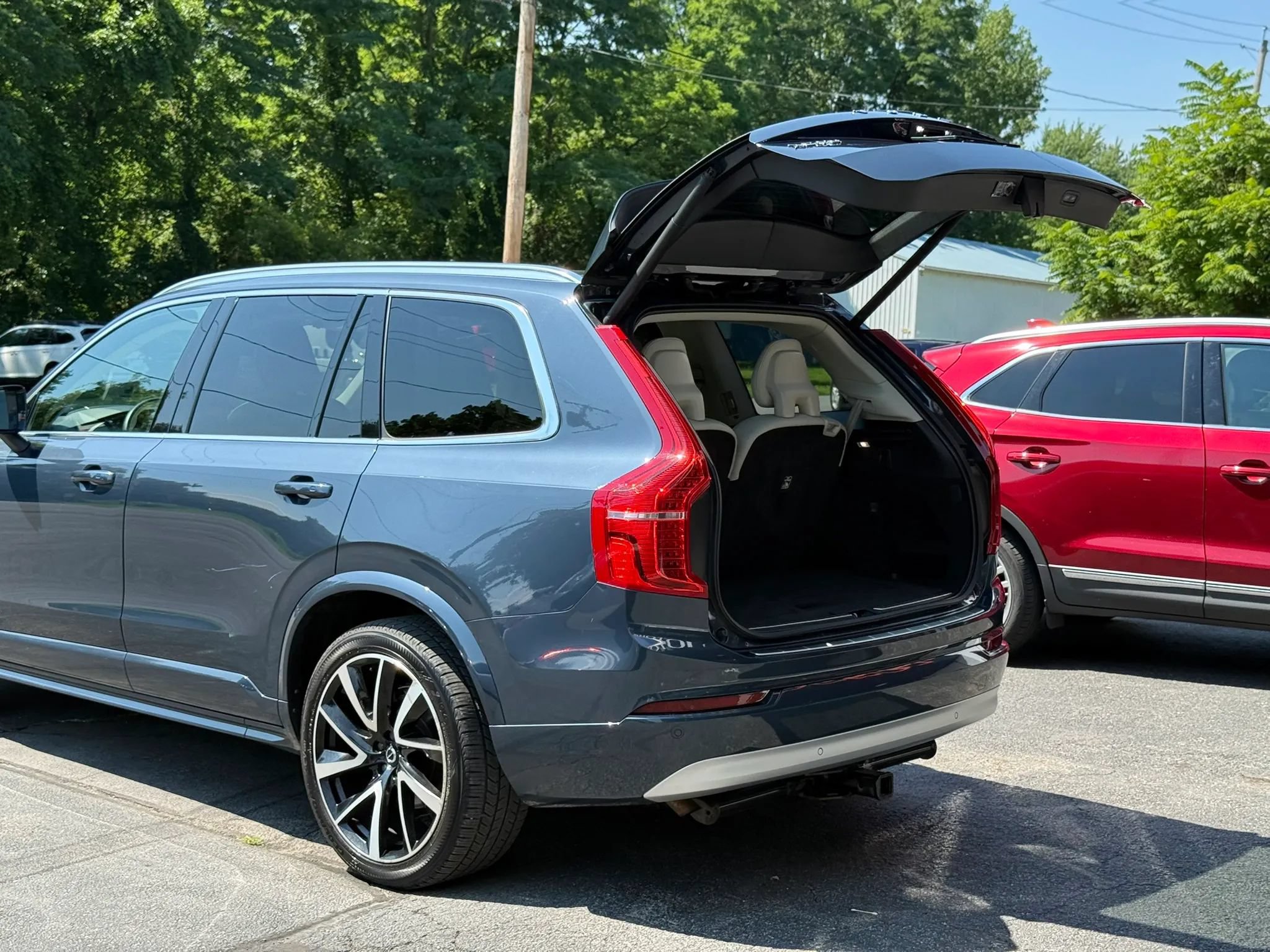 Used 2022 Volvo XC90 T6 Momentum w/ Advanced Package AWD/4WD image 46